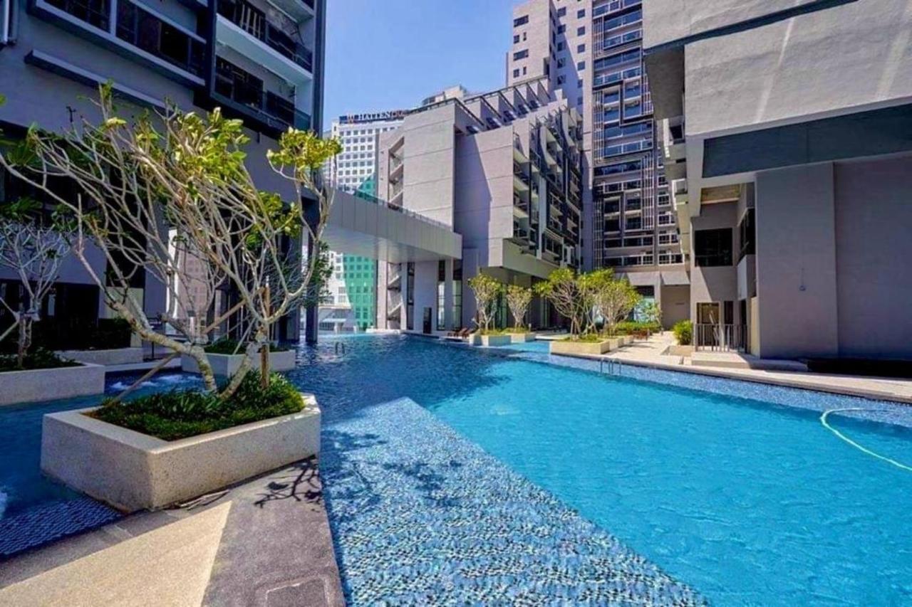 Appartamento Imperio,Res - Melaka Raya -- Relax -- Pool View Esterno foto