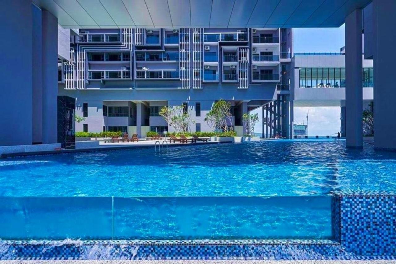 Appartamento Imperio,Res - Melaka Raya -- Relax -- Pool View Esterno foto